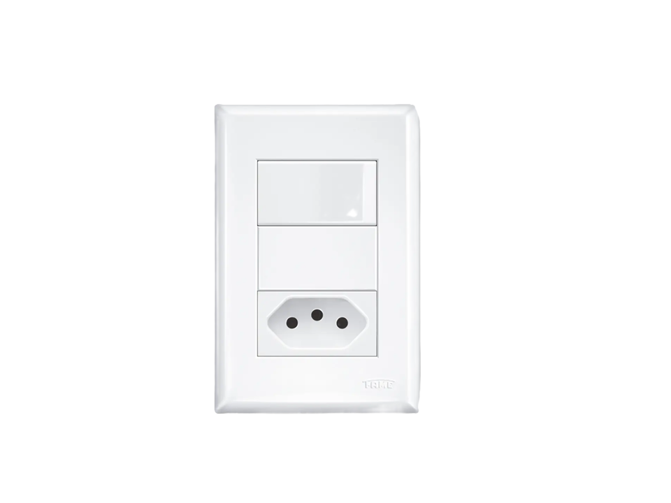 Placa e Suporte com Interruptor Simples e 1 Tomada 2P+T 20A 250V~ Branco Linha Evidence Fame 2918